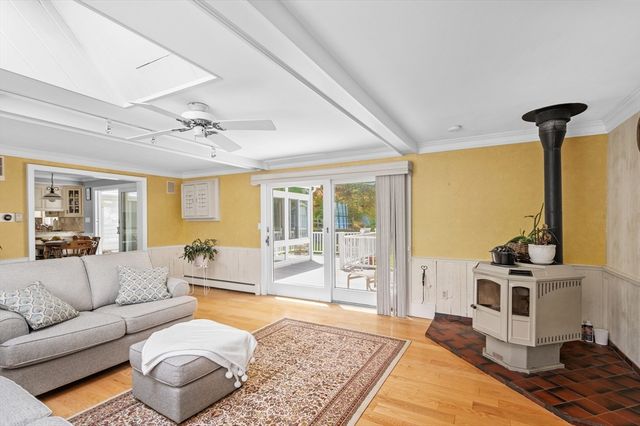 20 Winter St, Merrimac, MA 01860