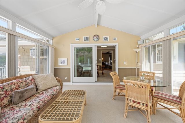 20 Winter St, Merrimac, MA 01860