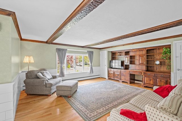 20 Winter St, Merrimac, MA 01860