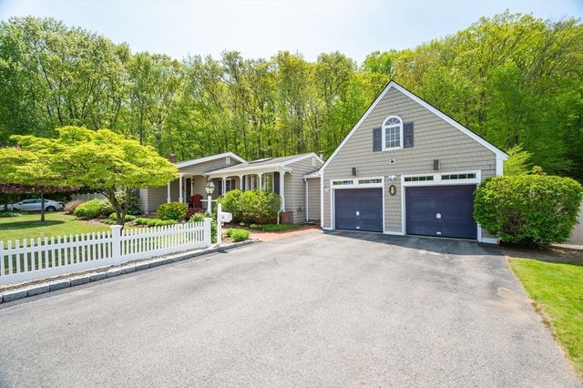 20 Winter St, Merrimac, MA 01860