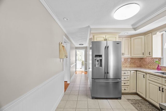 20 Winter St, Merrimac, MA 01860