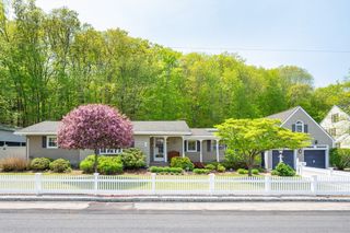 20 Winter St, Merrimac, MA 01860