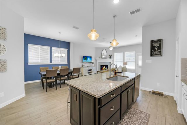 2819 Blue Mist Bend, Brookshire, TX 77423