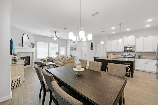 2819 Blue Mist Bend, Brookshire, TX 77423