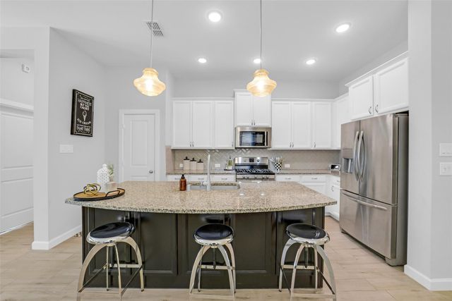 2819 Blue Mist Bend, Brookshire, TX 77423