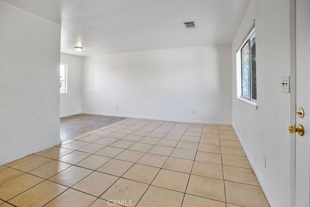 3360 R, Merced, CA 95348