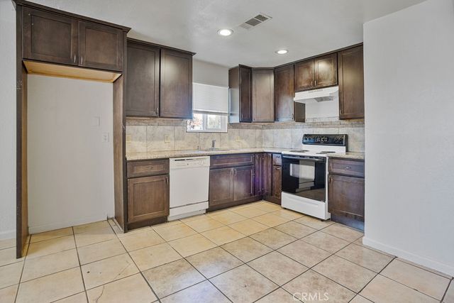 3360 R, Merced, CA 95348