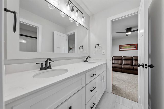 31715 W 164th Terrace, Gardner, KS 66030