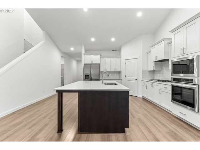 1945 S 32nd Ave 19, Cornelius, OR 97113
