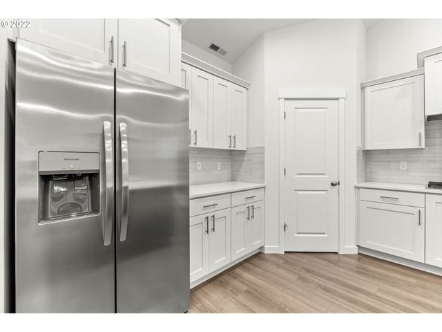 1945 S 32nd Ave 19, Cornelius, OR 97113
