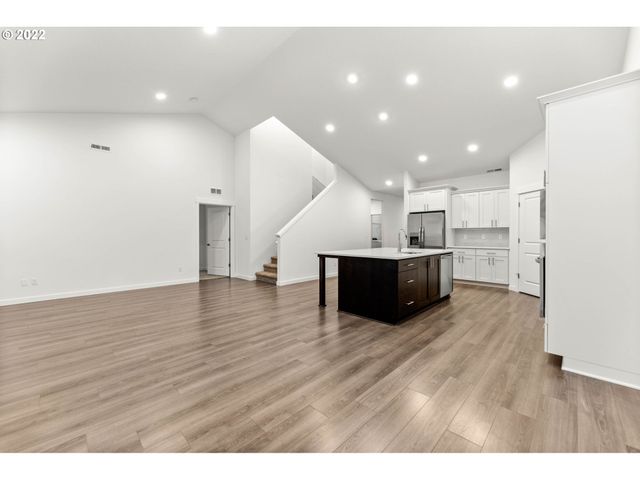 1945 S 32nd Ave 19, Cornelius, OR 97113