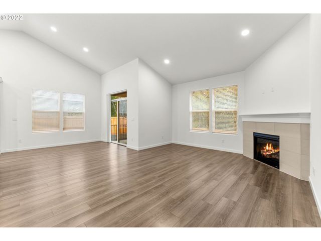 1945 S 32nd Ave 19, Cornelius, OR 97113