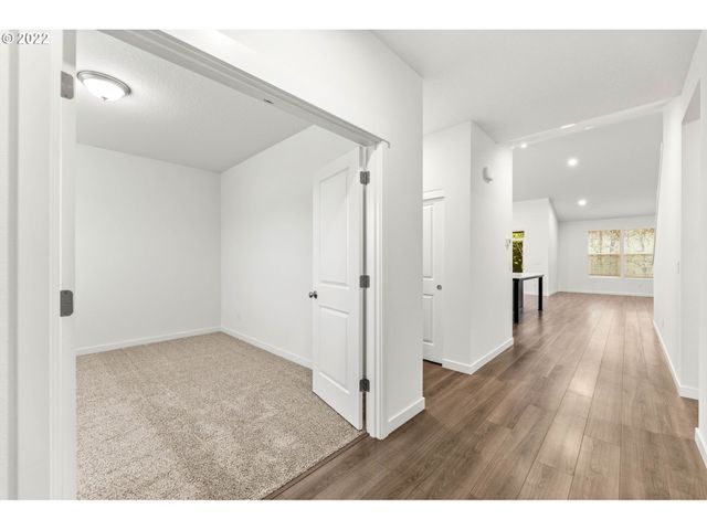 1945 S 32nd Ave 19, Cornelius, OR 97113