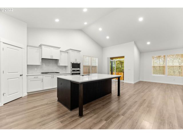 1945 S 32nd Ave 19, Cornelius, OR 97113