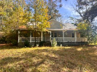 112 Woodover Farms Street, Harleyville, SC 29448