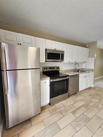 4786 Orleans Court W D, West Palm Beach, FL 33415