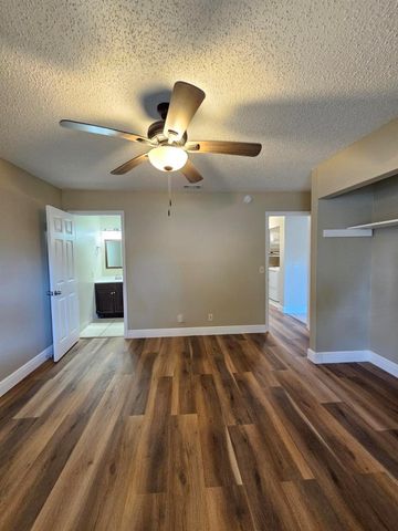 4786 Orleans Court W D, West Palm Beach, FL 33415