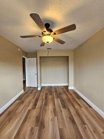 4786 Orleans Court W D, West Palm Beach, FL 33415