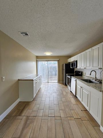 4786 Orleans Court W D, West Palm Beach, FL 33415