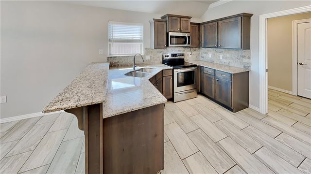 4287 W Divide Drive, Fayetteville, AR 72704