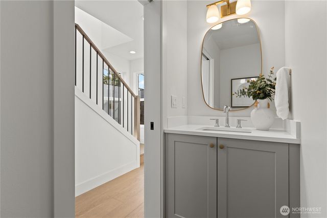 3245 13th Avenue W, Seattle, WA 98119