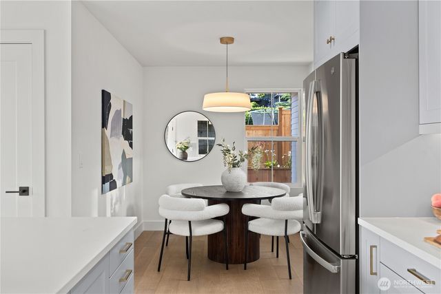 3245 13th Avenue W, Seattle, WA 98119