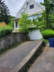 2204 South Geddes Street, Syracuse, NY 13207
