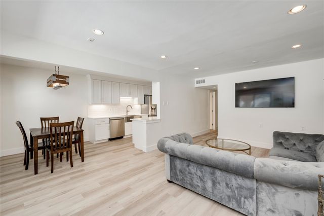 505 W 7th ST 102, Austin, TX 78701