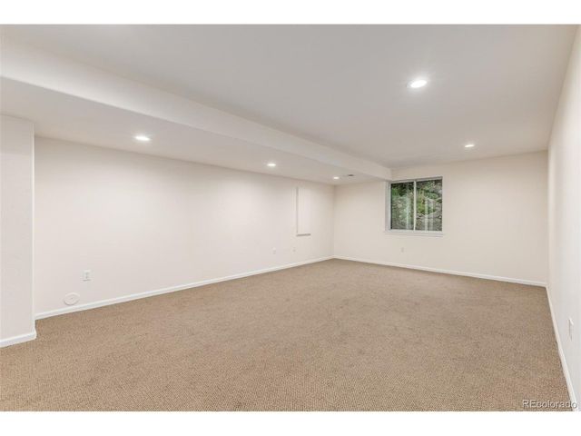 8825 Fairview Oaks Pl, Lone Tree, CO 80124