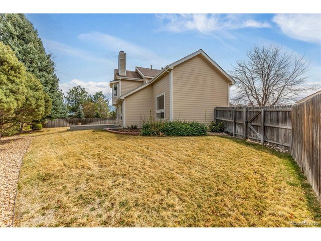 8825 Fairview Oaks Pl, Lone Tree, CO 80124