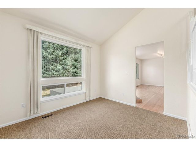 8825 Fairview Oaks Pl, Lone Tree, CO 80124