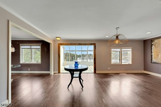 67 Fox Hill Rd, Parsippany-troy Hills Twp., NJ 07834
