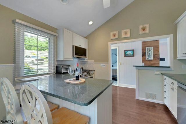 67 Fox Hill Rd, Parsippany-troy Hills Twp., NJ 07834