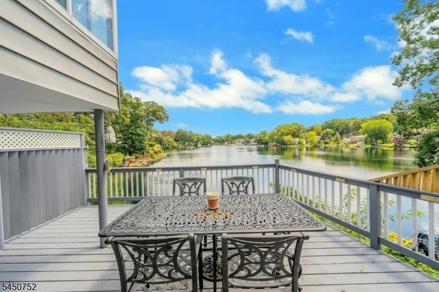 67 Fox Hill Rd, Parsippany-troy Hills Twp., NJ 07834