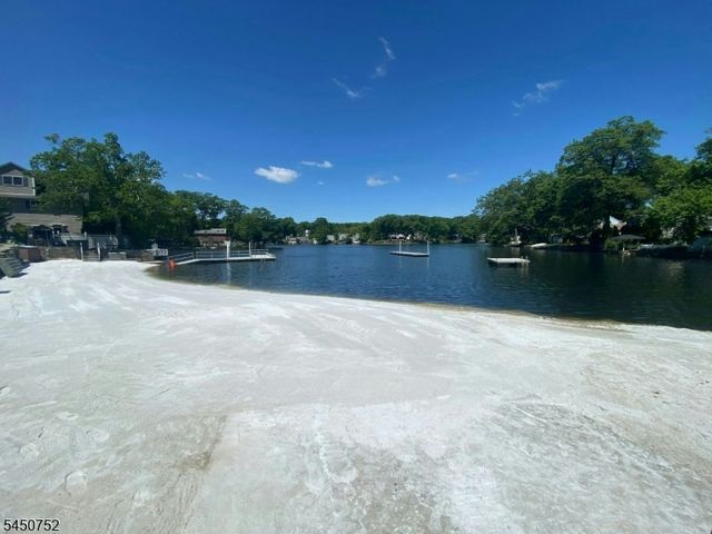 67 Fox Hill Rd, Parsippany-troy Hills Twp., NJ 07834