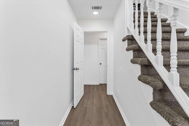 870 Hounds Ridge Court, Lawrenceville, GA 30043