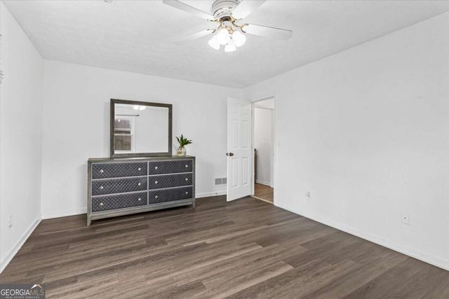 870 Hounds Ridge Court, Lawrenceville, GA 30043