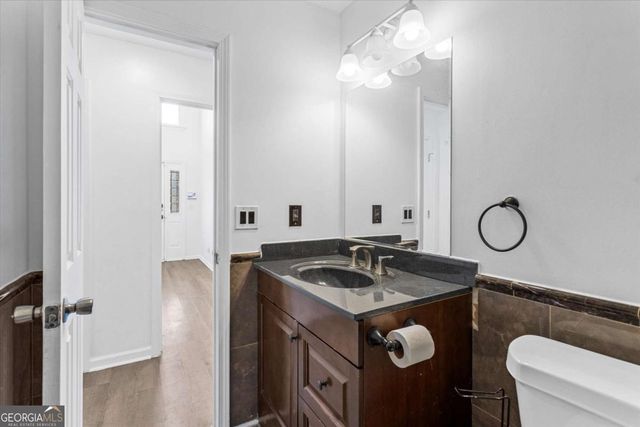 870 Hounds Ridge Court, Lawrenceville, GA 30043