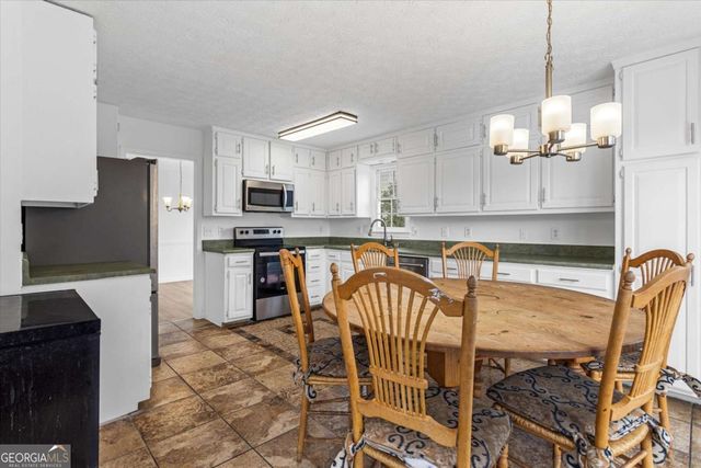 870 Hounds Ridge Court, Lawrenceville, GA 30043