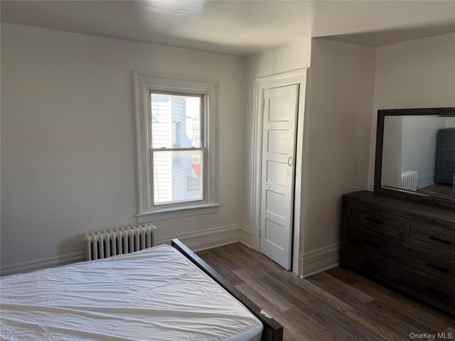 29 Saint Andrews Place, Yonkers, NY 10705