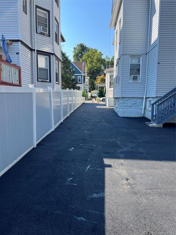 29 Saint Andrews Place, Yonkers, NY 10705