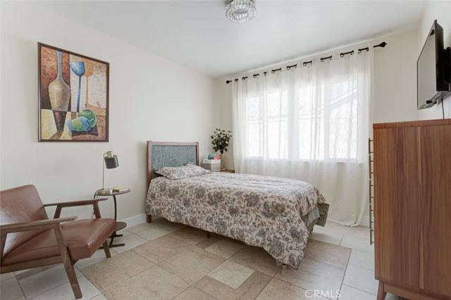 11377 Gaynor Ave, Granada Hills, CA 91344