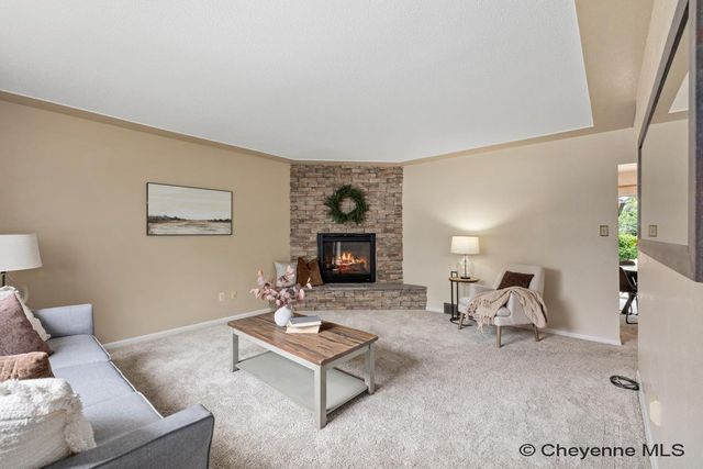 742 ARAPAHO ST, Cheyenne, WY 82009