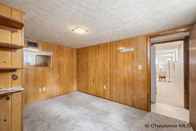 742 ARAPAHO ST, Cheyenne, WY 82009