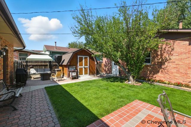 742 ARAPAHO ST, Cheyenne, WY 82009