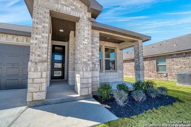 3017 Hess Blvd, San Antonio, TX 78154