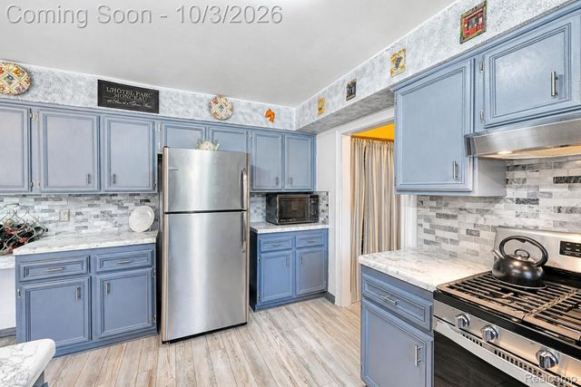 40019 Gulliver Drive, Sterling Heights, MI 48310