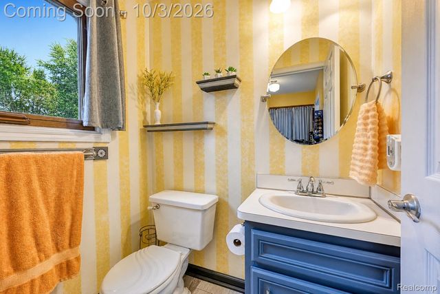 40019 Gulliver Drive, Sterling Heights, MI 48310