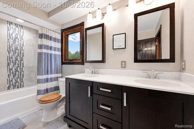 40019 Gulliver Drive, Sterling Heights, MI 48310