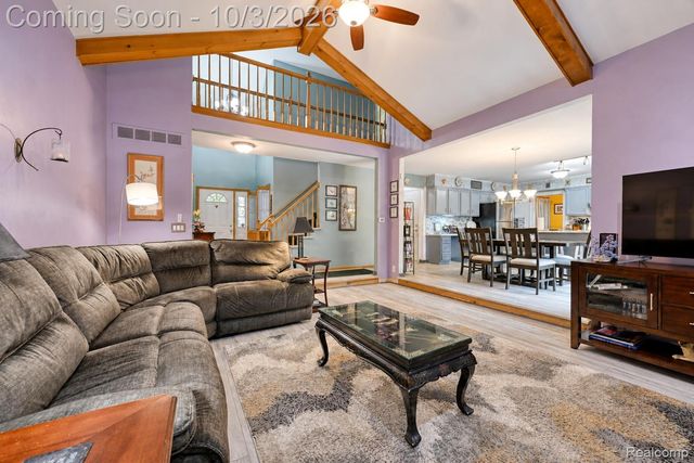 40019 Gulliver Drive, Sterling Heights, MI 48310